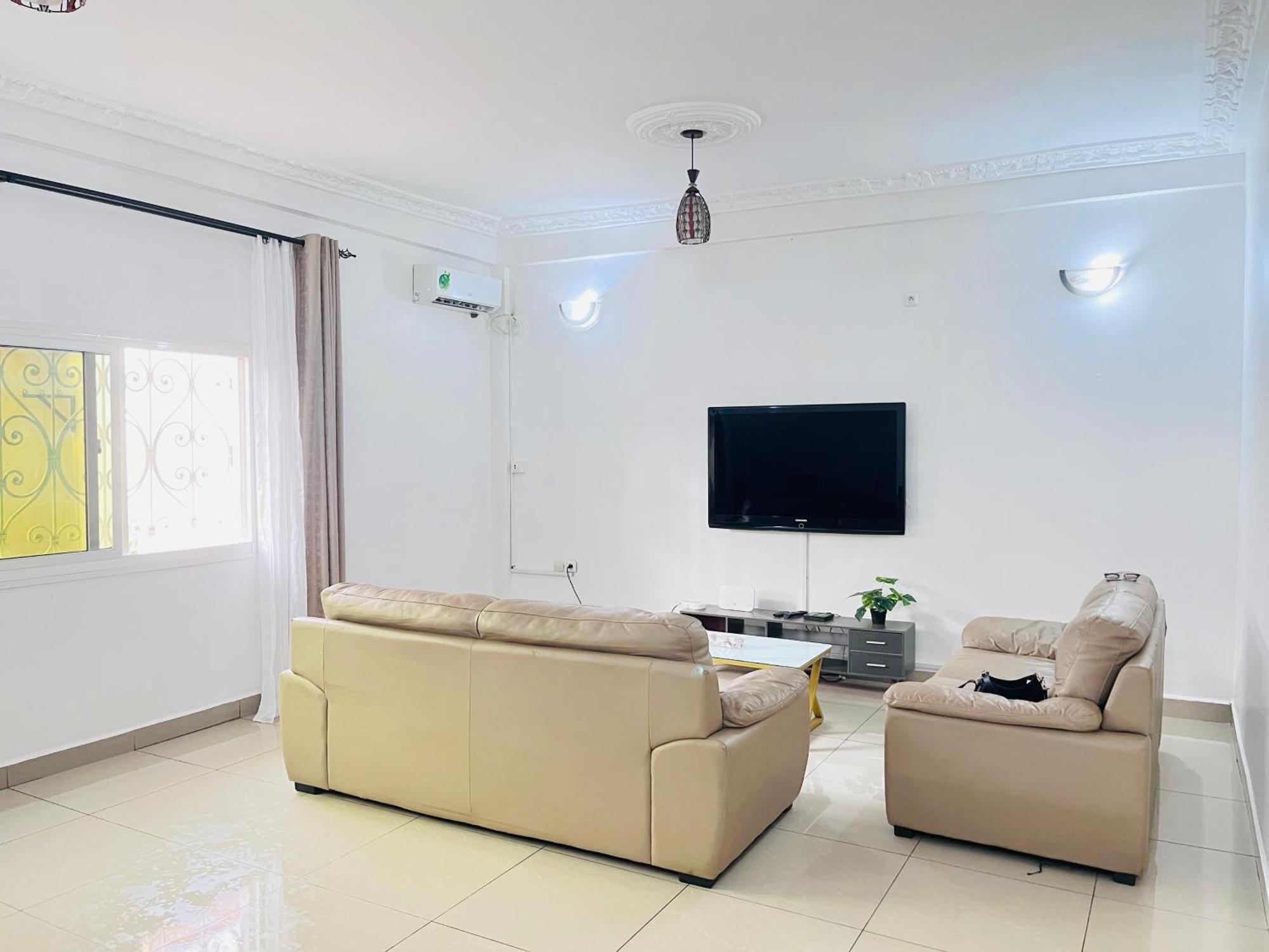 Appartements Modernes, Wifi, Tv - Yaounde, Omnisports Ngoại thất bức ảnh