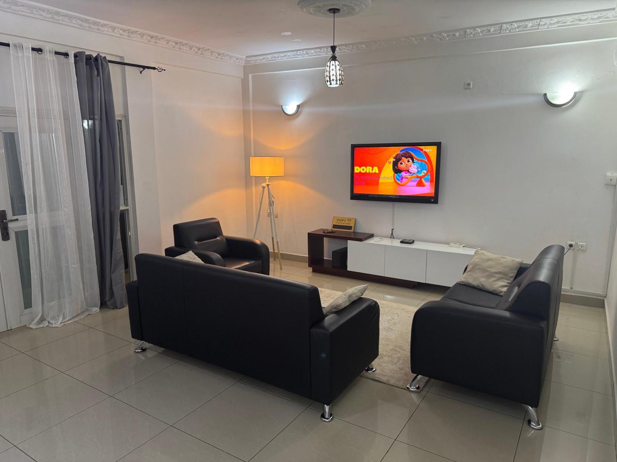 Appartements Modernes, Wifi, Tv - Yaounde, Omnisports Ngoại thất bức ảnh