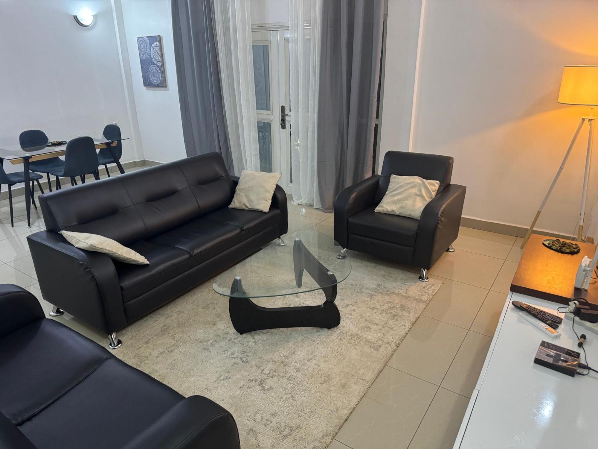 Appartements Modernes, Wifi, Tv - Yaounde, Omnisports Ngoại thất bức ảnh